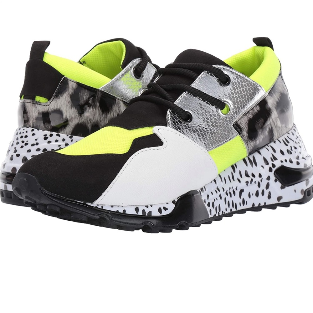 Steve Madden’s Cliff Sneaker
